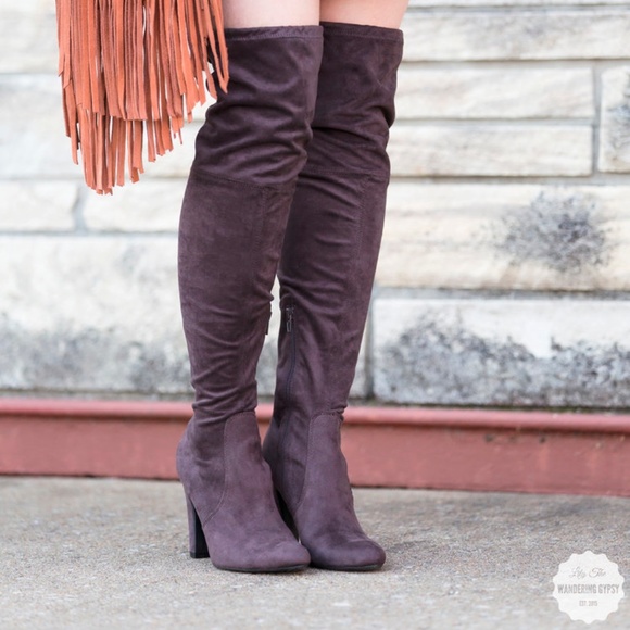 LAST PAIR ✨  THIGH HIGH BOOTS - Picture 3 of 5